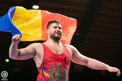 Alin Alexuc-Ciurariu, 32 de ani, a câștigat medalia de bronz la Campionatele Mondiale de Lupte din Serbia (Belgrad) / foto: https://www.facebook.com/alexuc.alin.1/