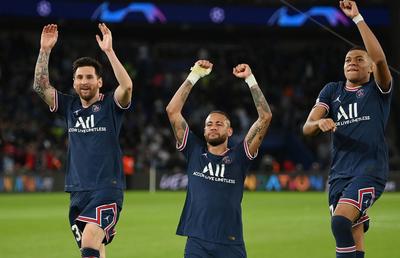 „Bătrânul” Lionel Messi îi eclipsează pe Kylian Mbappe și Neymar! Francezul și brazilianul au un început foarte bun de sezon la PSG, dar argentinianul are cele mai bune cifre din Europa!
