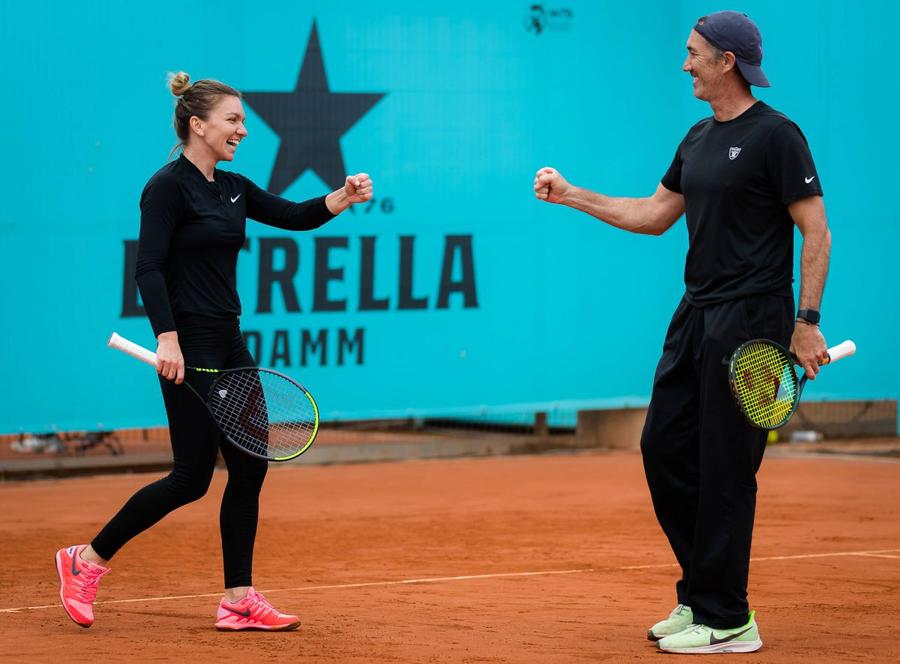 Simona Halep și Darren Cahill în vremurile bune Simona. Întuneric