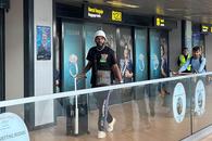 Aaron Boupendza a rupt tăcerea în mijlocul haosului de la Rapid » Detaliu curios în postarea gabonezului: a tradus mesajul și în limba romani
