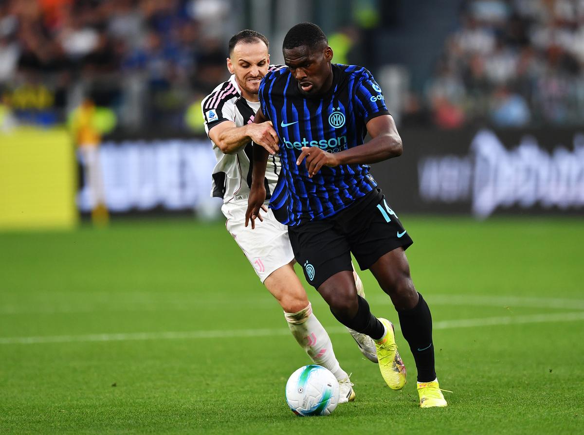 E scandal după Juventus - Inter » Reacția lui Cristi Chivu la imaginile care fac înconjurul Italiei