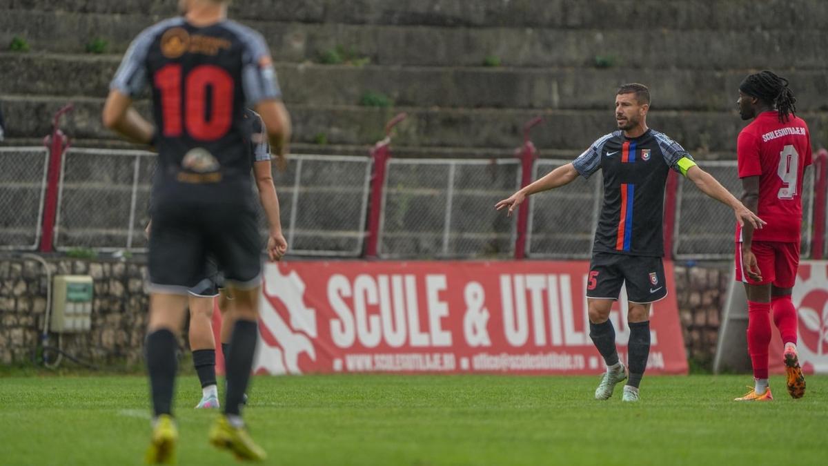 Fluier final în etapa #6 din Liga 2: Schimbare de lider! Dezlănțuire în Olimpia Satu Mare - Corvinul » Rezultatele rundei și clasamentul