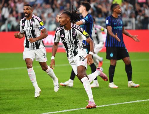 Juventus - Inter 4-3 » Meci nebun la Torino și a doua înfrângere în primele trei meciuri pentru Chivu pe banca „nerazzurrilor” în Serie A // FOTO: Getty Images