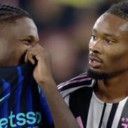 Marcus Thuram, râzând alături de Khephren Thuram