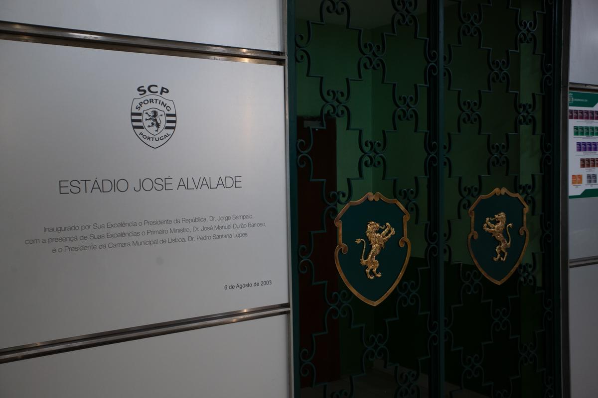 Imagini de la stadionul José Alvalade din Lisabona