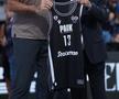 Fanii lui Partizan Belgrad nu se dezmint: torțe și atmosferă incredibilă în timpul unui meci disputat în aer liber, pe Stadionul Tasmajdan