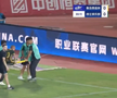 Alexandru Mitriță s-a accidentat în China: a urlat pe teren, și-a pus mâinile în cap și a ieșit cu targa