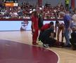 Aissatou Kouyate, accidentare în Rapid - Vâlcea / FOTO: Captură @Pro Arena