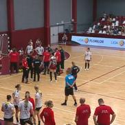 Aissatou Kouyate, accidentare în Rapid - Vâlcea / FOTO: Captură @Pro Arena