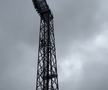 Bărbatul a fost convins de negociatori să coboare de pe nocturna stadionului din Liga 2 după 6 ore!