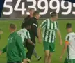 Haos la derby-ul din Germania » Ultrașii i-au atacat pe fotbaliști, poliția a intervenit și a urmat o bătaie generală