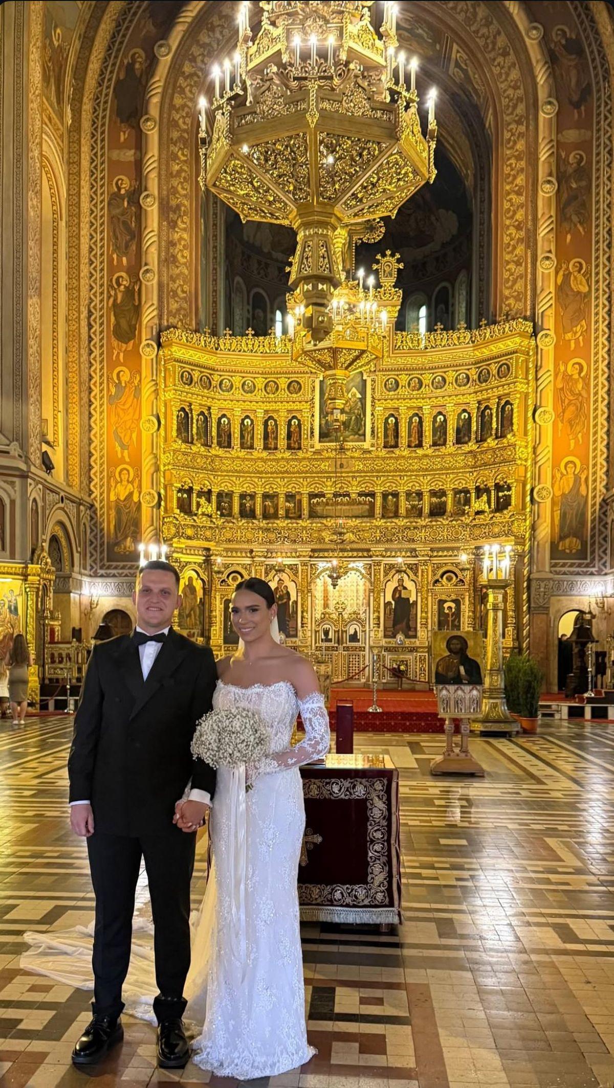 Teodora Meluță s-a cununat religios cu Vlad Nicoară