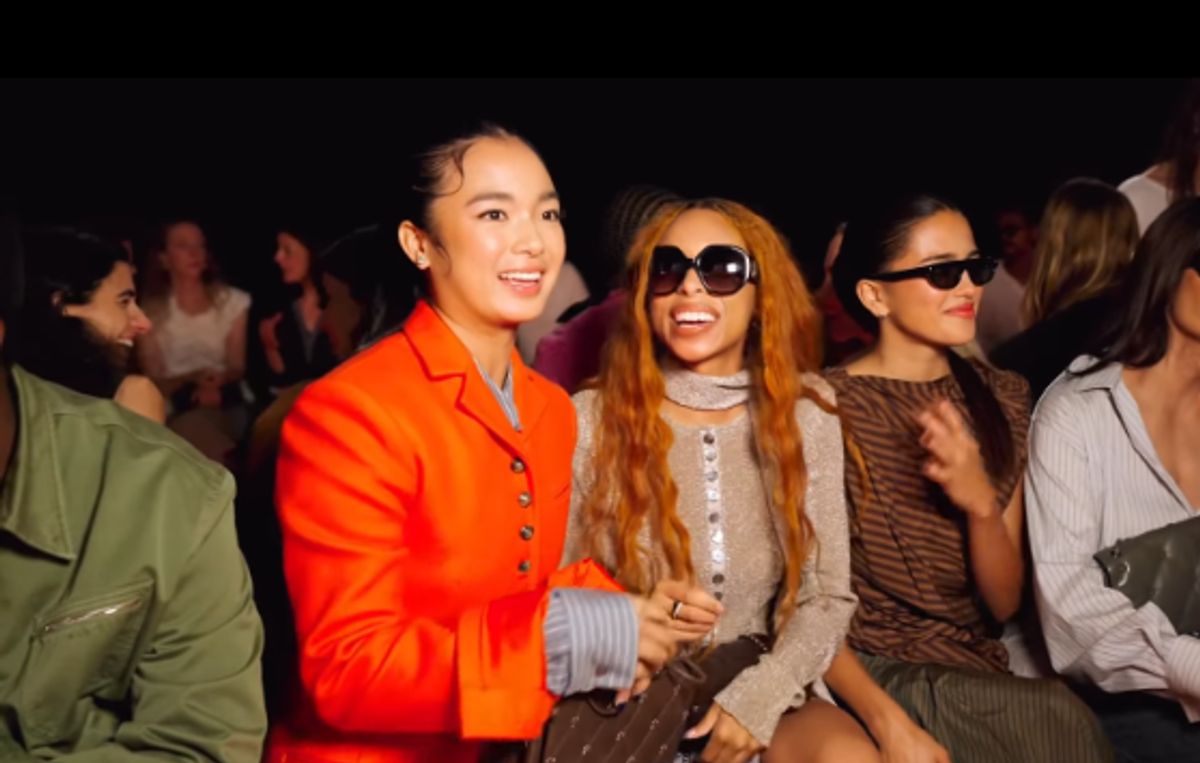 După US Open, noua senzație a tenisului feminin a defilat în trei ținute diferite la Săptămâna Modei de la New York
