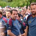 Harry Kane, la sosirea lui Bayern în Luxemburg / Foto: Bild