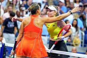 Sabalenka o provoacă pe Rybakina: „Să văd dacă îmi poate lua și asta!”