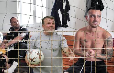 Tatăl lui Valentin Mihăilă e președinte, fratele e atacant, iar nea Nelu face legea la grătar » În Liga 6 din Dâmbovița, „meciul durează mai mult de 90 de minute”