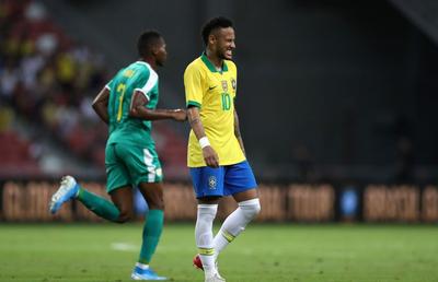 BRAZILIA - NIGERIA // VIDEO Ghinion teribil pentru Neymar, care s-a accidentat din nou, tocmai când era într-o formă foarte bună