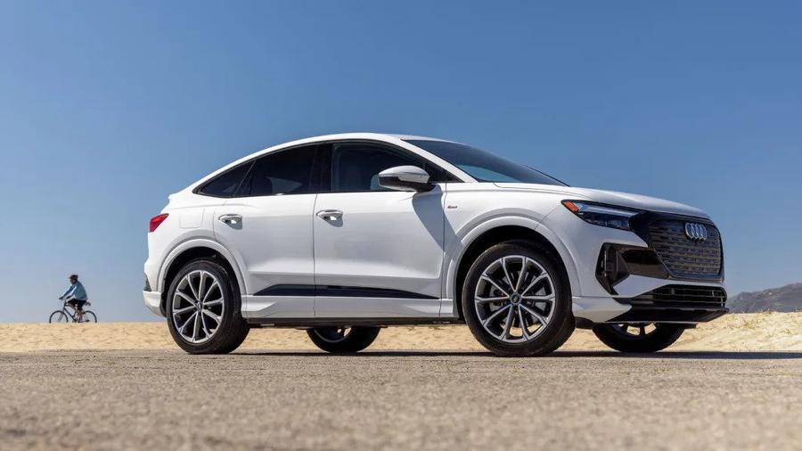 Cum arata noul SUV Audi Q4 e-tron 2023