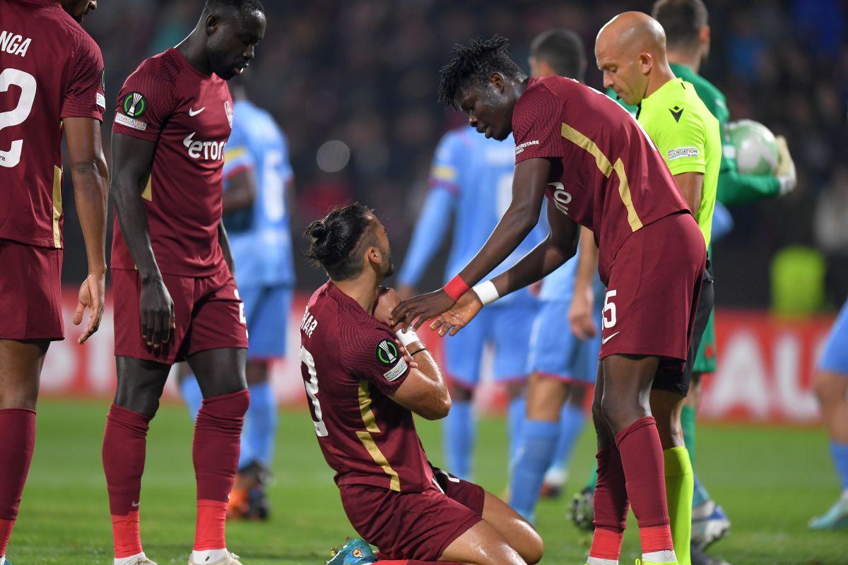 Imaginea serii după CFR Cluj - Slavia Praga » Bătuți a doua oară de campioană, cehii au îngenuncheat la finalul meciului
