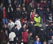 Imagini care vă pot afecta emoțional » CFR Cluj - Slavia, întrerupt 15 minute, după ce unui spectator i s-a făcut rău