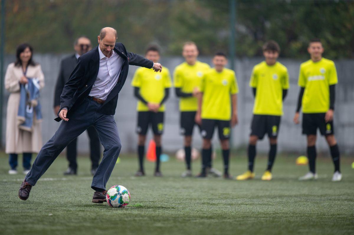 Prințul Edward, contele de Wessex, în vizită la Academia Viitorul Cluj