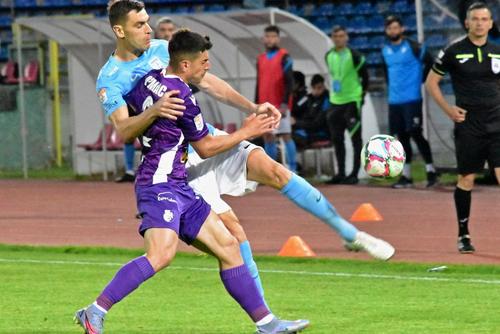 FC Argeș și FC Voluntari se întâlnesc astăzi, de la ora 18:15, în Trivale, în deschiderea etapei #14 din Liga 1 / foto: Gabriela Neacșu