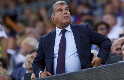 Joan Laporta a coborât la vestiare și l-a băgat în ședință pe Xavi, după egalul cu Inter