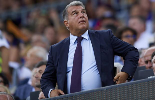 Joan Laporta a coborât la vestiare și l-a băgat în ședință pe Xavi, după egalul cu Inter