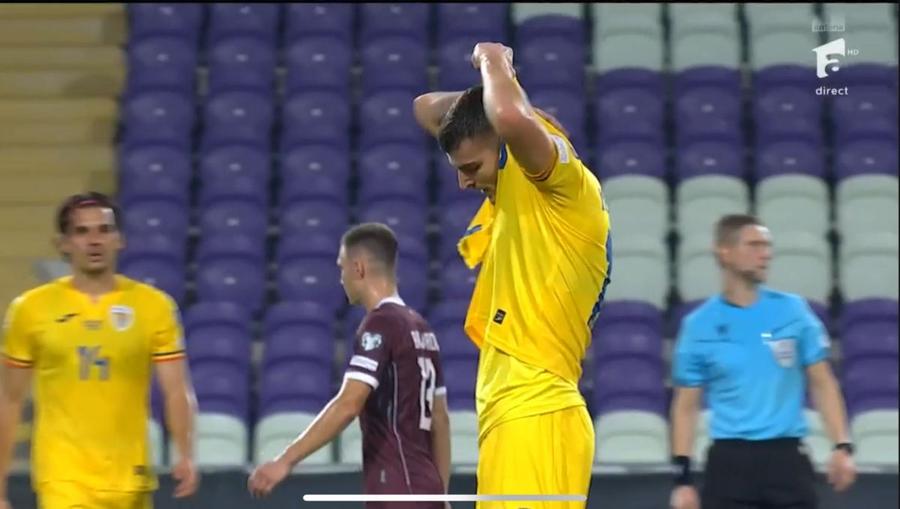 Și-a sfâșiat tricoul de nervi, după Belarus - România 0-0!