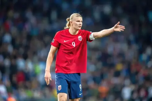 Erling Haaland, în tricoul Norvegiei // Foto: Imago