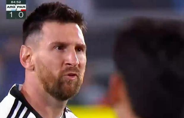 Lionel Messi, scuipat de un fost jucător al Barcelonei! „Nici măcar nu știu cine este. Nu-i dau importanță, ar deveni cunoscut”