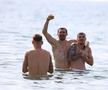 Fotbaliștii naționalei s-au scăldat în Marea Mediterană după Cipru - România