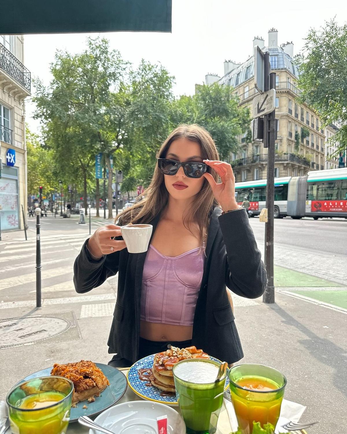Atleta-fotomodel din România a votat la alegerile prezidențiale și are un îndemn: „Chiar dacă sunt departe de țară...”