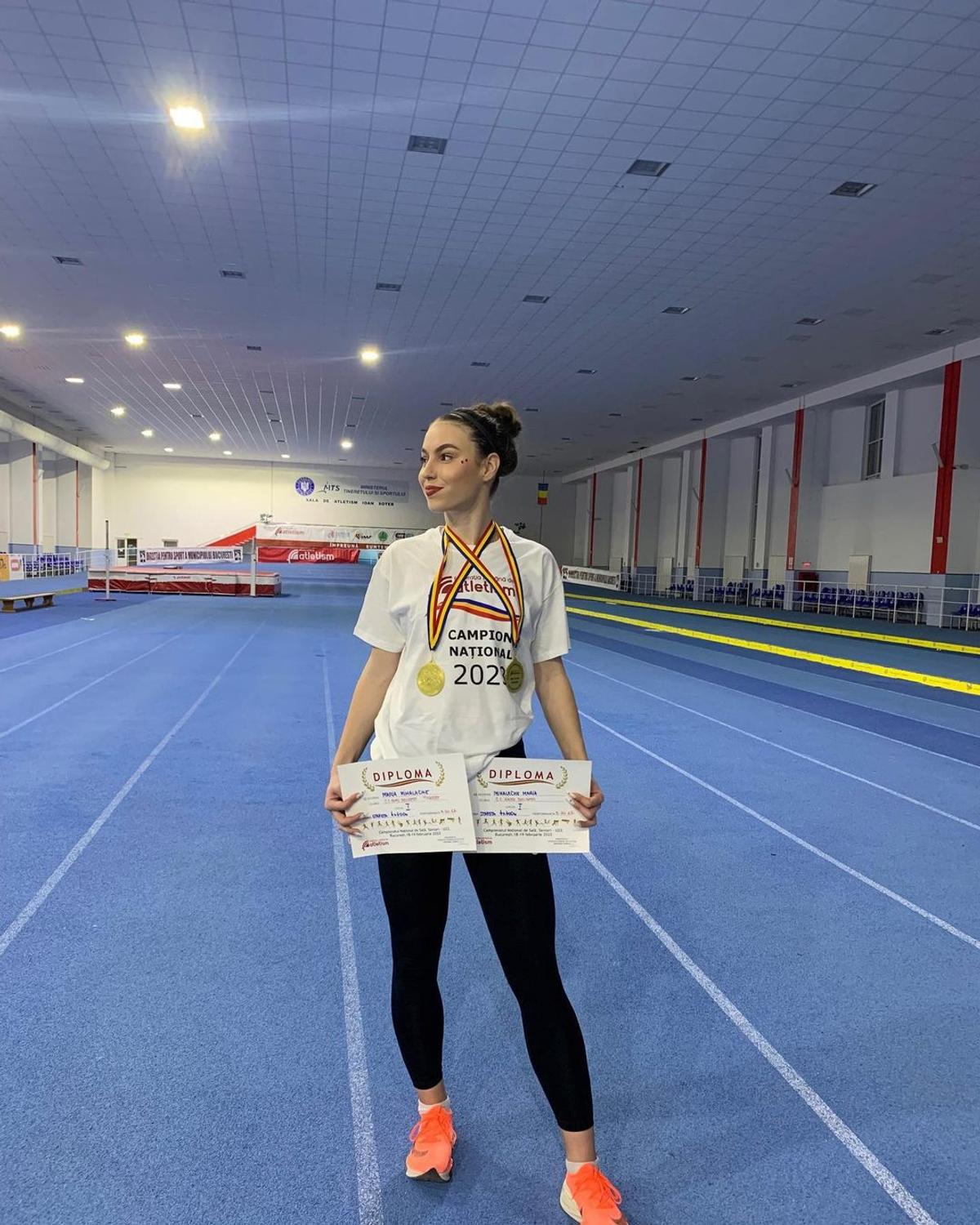 Atleta-fotomodel din București tocmai a doborât un record vechi de 29 de ani!