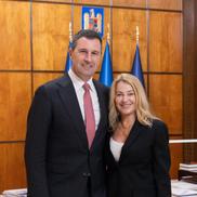 Nadia Comăneci, în biroul lui Ilie Bolojan/ foto: gov.ro