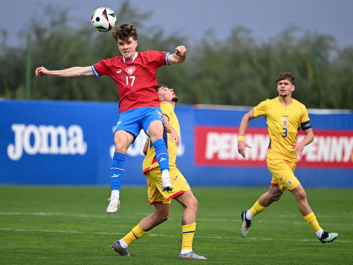 UMILINȚĂ la Buftea » România U20 a fost demolată de Cehia U20