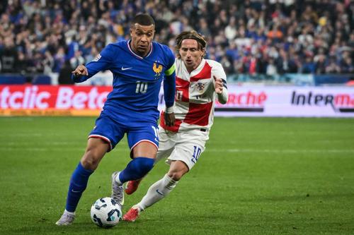 Kylian Mbappe și Luka Modric / Foto: Imago Images