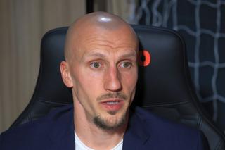 Vlad Chiricheș pregătește textul retragerii. Anunț în studioul Gazetei
