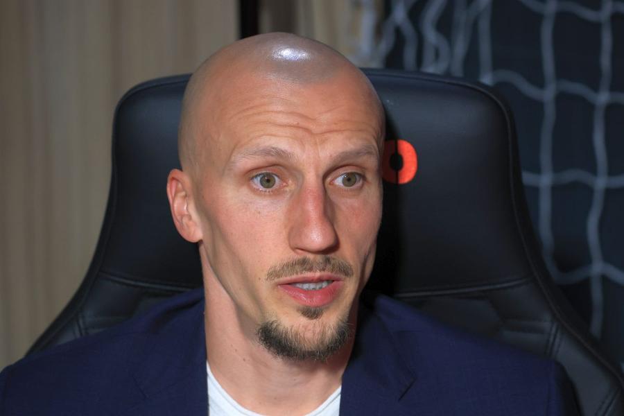 Vlad Chiricheș, la podcastul GSP „2 la 1”, foto: Ionuț Iordache (GSP.ro) Vlad Chiricheș a zis TOT, după ce Ioan Becali l-a făcut trădător: „Știți cine m-a dus, de fapt, la Tottenham?!”