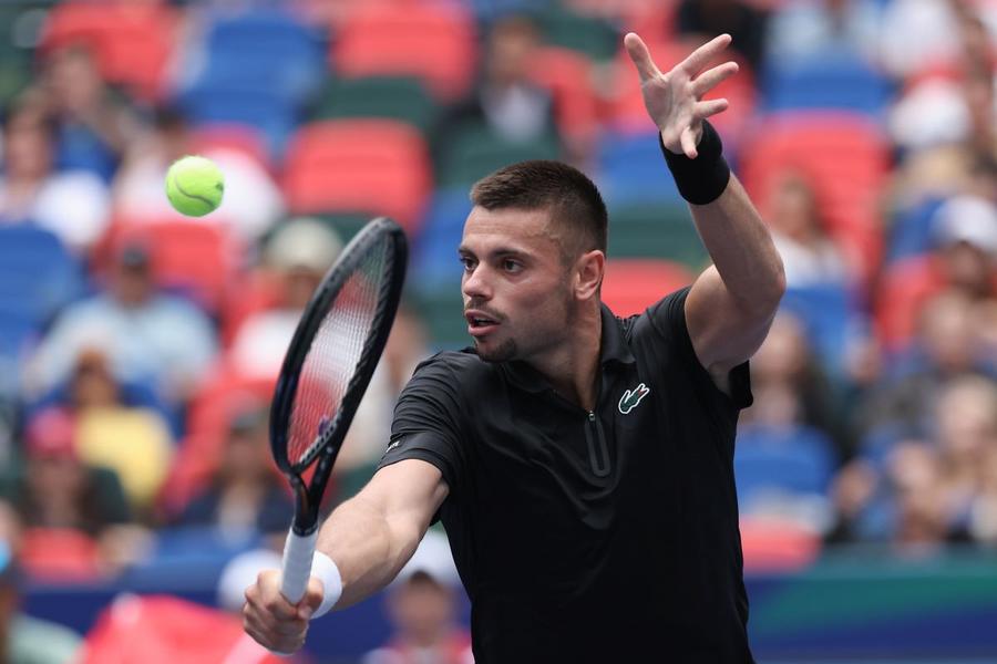 Arthur Gea în acțiune la Shanghai Foto: Guliver/GettyImages Arthur Gea, „călăul” favoriților în turneul de la Shanghai » L-a scos din cursă și pe Mensik, după Shelton
