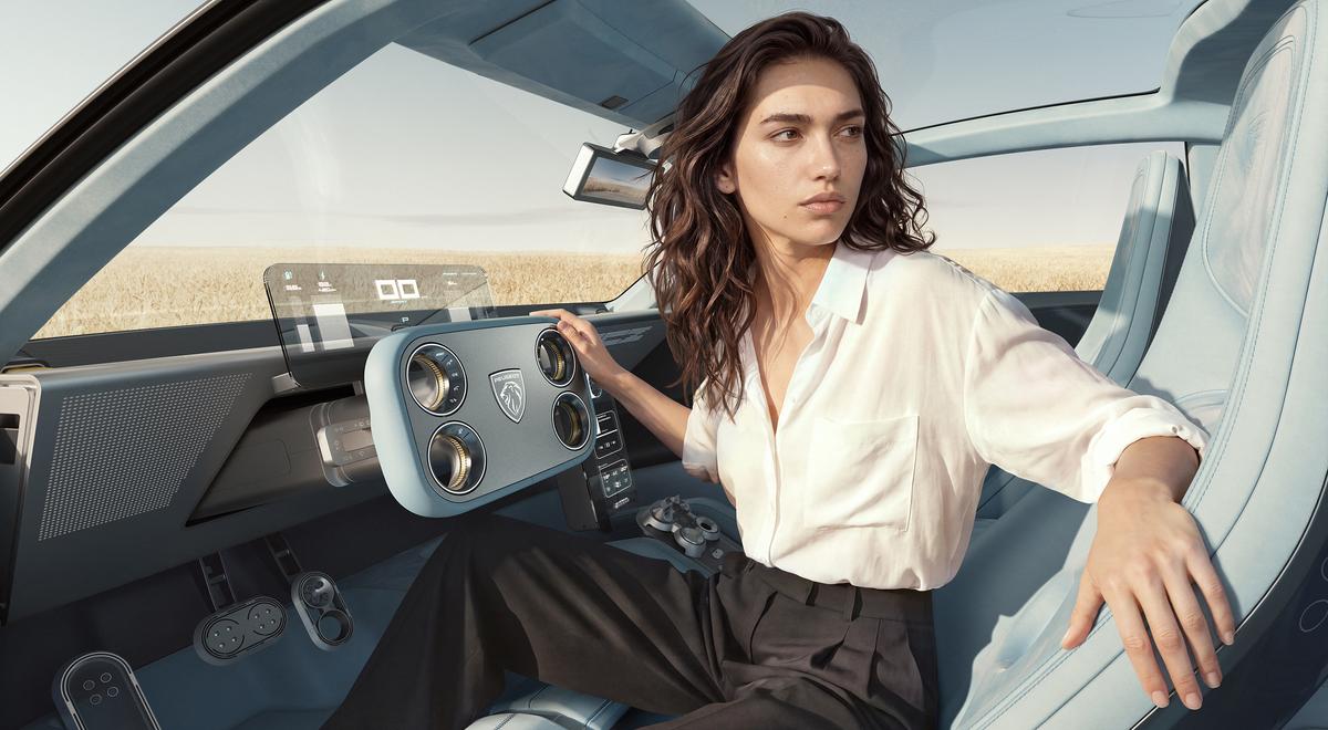 Rachetă electrică! Peugeot a prezentat noul coupe care se încarcă în doar 10 minute