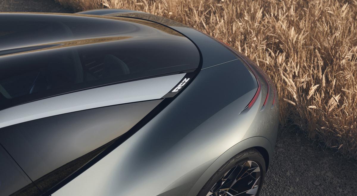 Rachetă electrică! Peugeot a prezentat noul coupe care se încarcă în doar 10 minute