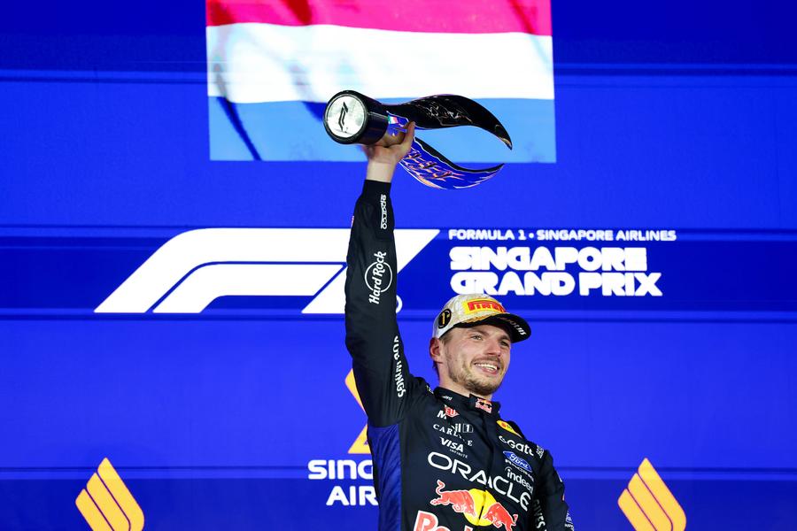 Max Verstappen, încrezător în sezonul 2027 // foto: imago images Factorul ascuns care le dă speranțe lui Max Verstappen și Red Bull pentru sezonul 2027