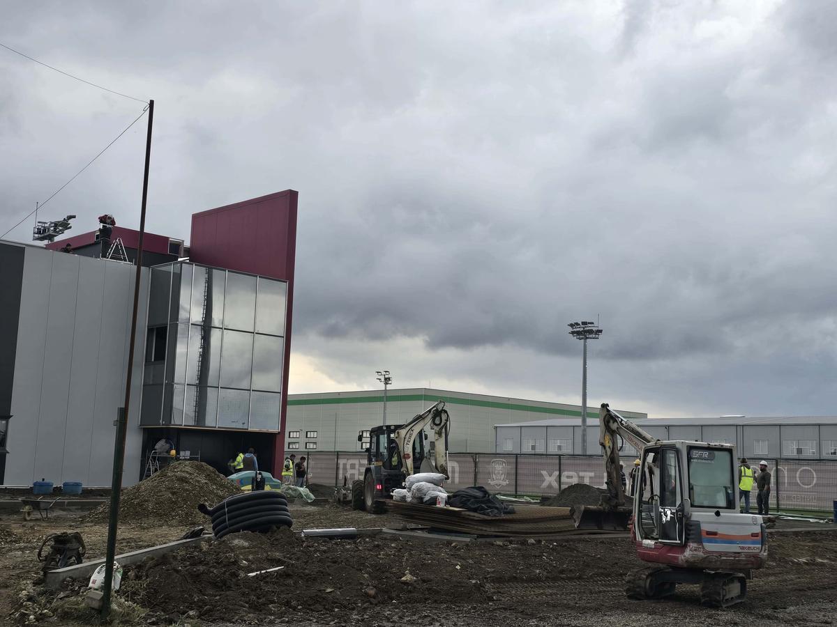 Iată primele imagini! Gigant instalat în baza de 6 milioane de euro de la Ștefănești: „Dan Șucu a vrut să fie ceva special”
