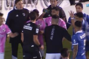 Faza lunii vine din Argentina: penalty anulat fără VAR după 20 de minute » Cum a fost convins arbitrul!