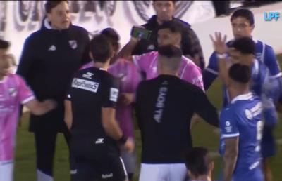 Faza lunii vine din Argentina: penalty anulat fără VAR, după 20 de minute » Cine l-a convins pe arbitru!