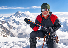 „Am văzut corturi zburând cu tot cu oameni!” » 3 povești incredibile de pe Everest, dezvăluite de românul care a condus o expediției istorică