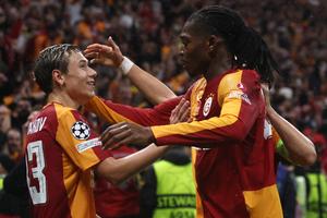 Galatasaray - Barcelona » Gol anulat de VAR