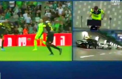 VIDEO VAR-ul s-a făcut de râs! Ce a putut să apară pe ecrane când arbitrul a mers să verifice un penalty :)