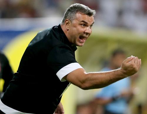 În vârstă de 51 de ani, Cosmin Olăroiu a cucerit 15 trofee în Asia, câștigând 55 milioane de euro numai din salarii, peste 60 cu tot cu bonusuri. Foto: Guliver/GettyImages